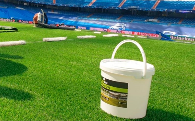 ENETAK 2VL sports court Jafep-Middle-East-Enetak 2VL Artificial grass glue Valquimia